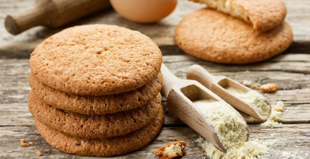 Lemon cornmeal cookies