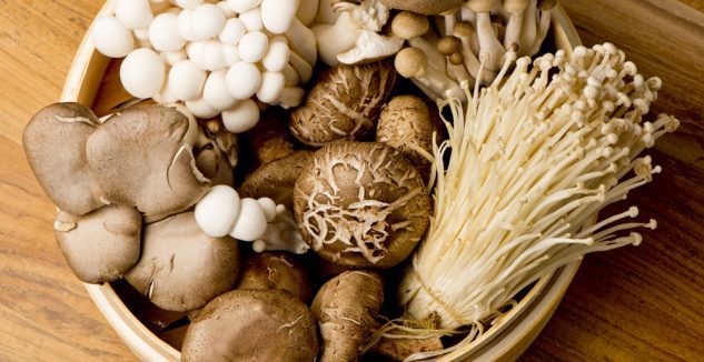 Mushroom popover pie