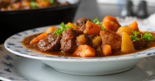 Slow Cooker Beef Stew